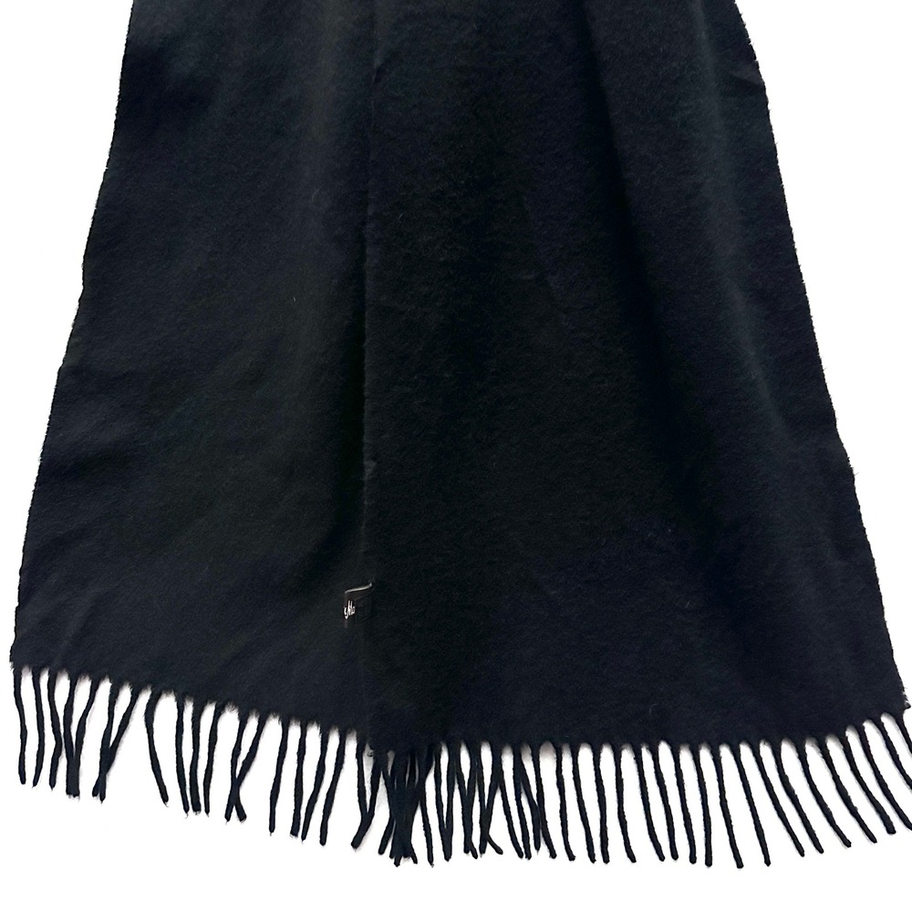 Neiman Marcus 100% Cashmere Scarf Fringe Trim Made in Italy Soft Warm Luxury